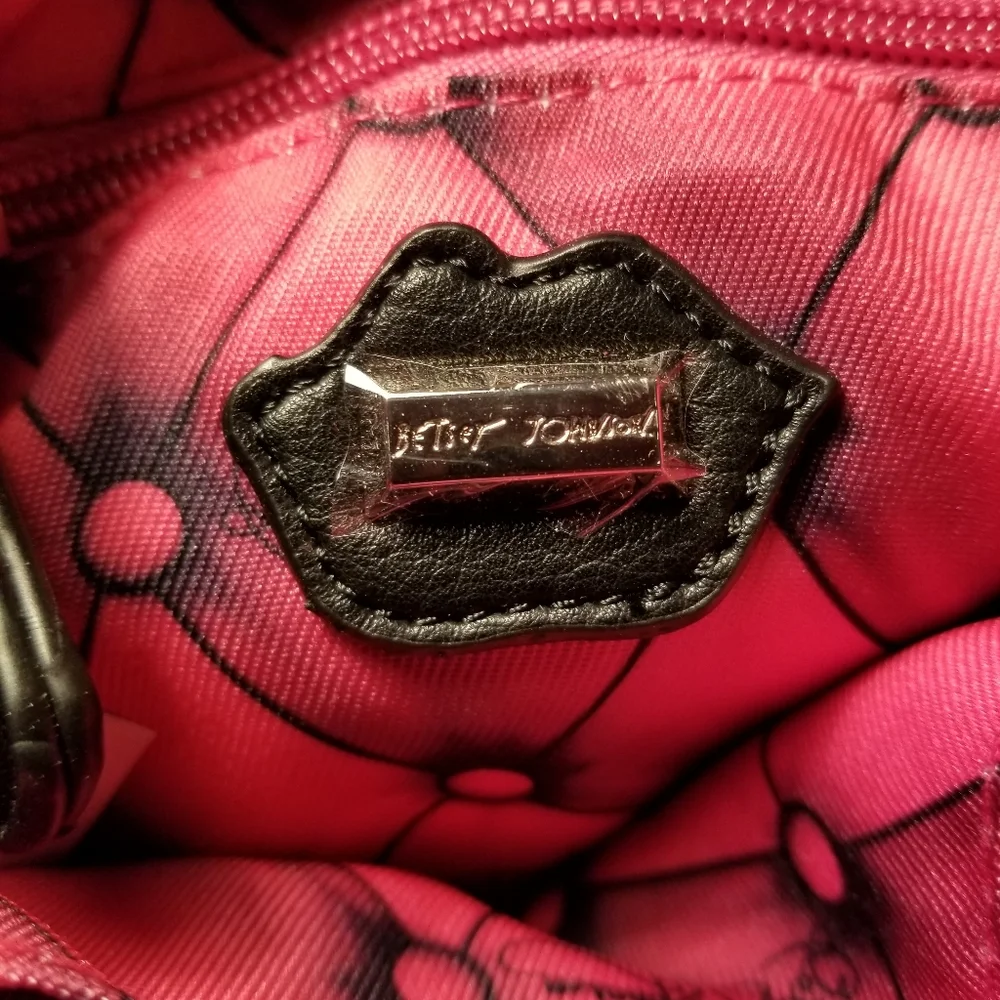 NWOT Betsey Johnson Shoulder Bag - Picture 4 of 12